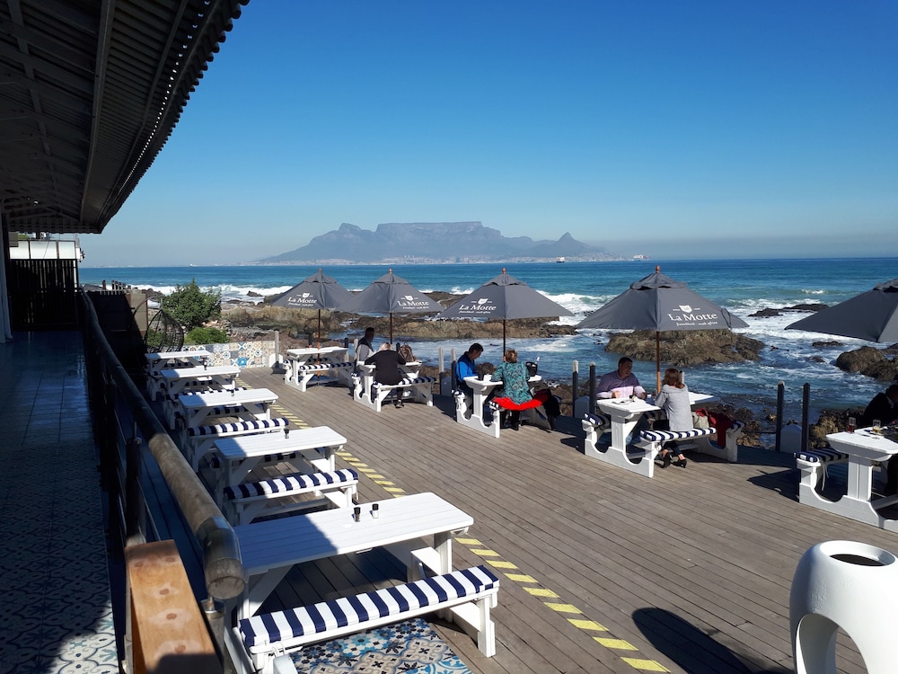 Blouberg Dolphin Inn 47/72