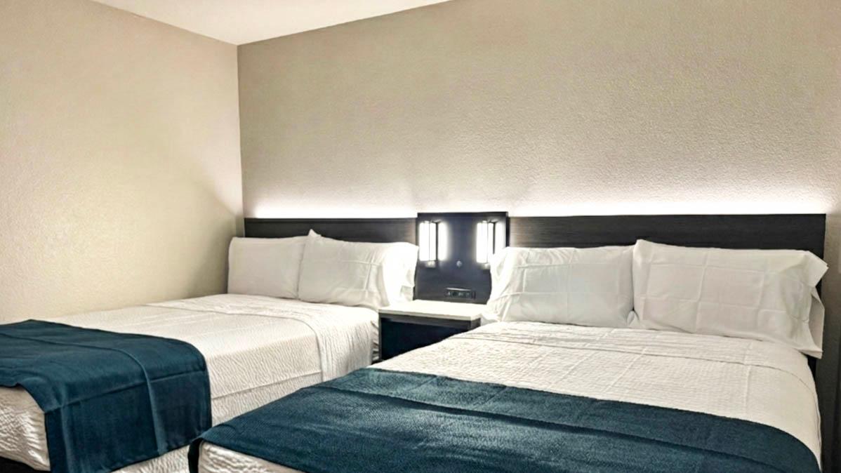 Motel6 Lake Elsinore, CA 19/29
