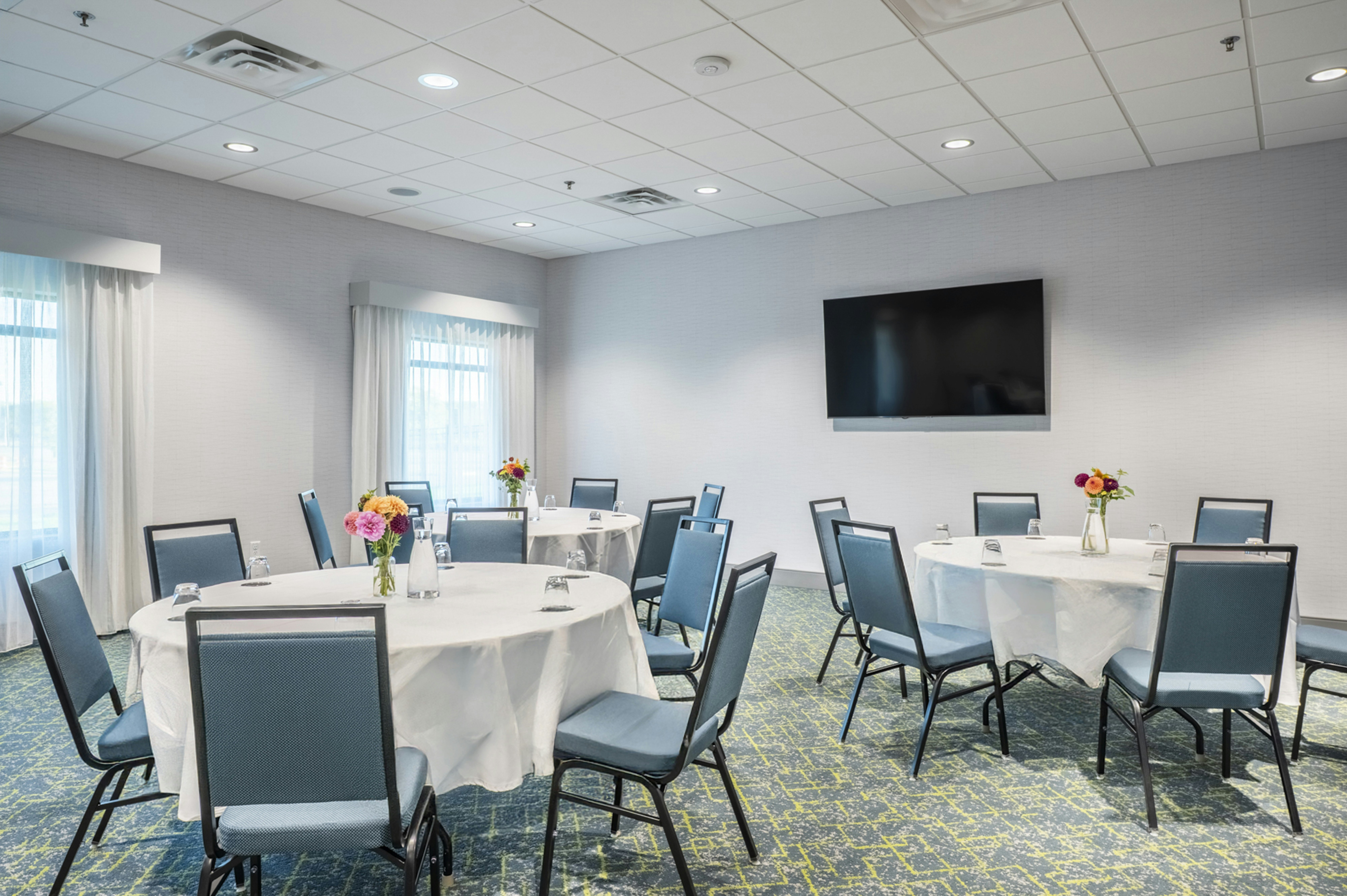 Spark by Hilton Madison Central 27/32