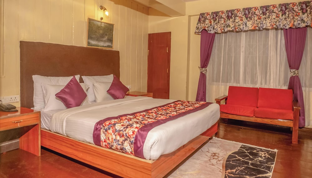 Muscatel Himalayan Resort 6/30