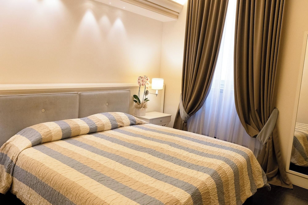 Hotel Patria Pistoia 16/50