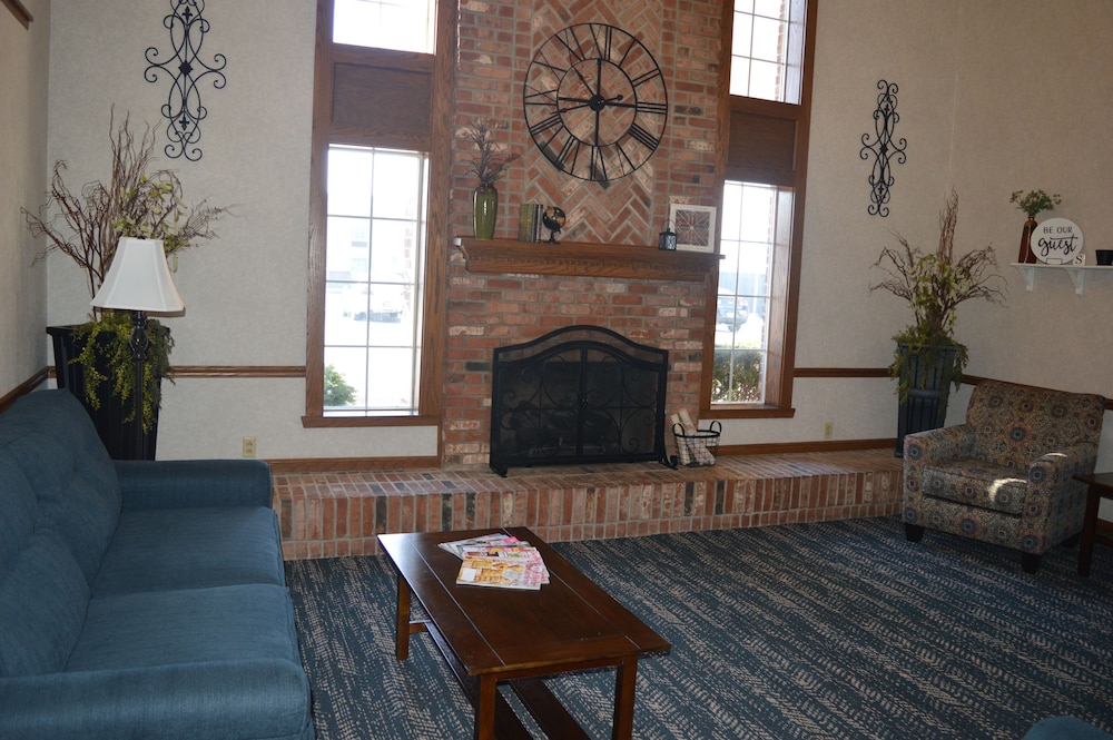 Super 8 by Wyndham Greenfield 15/22