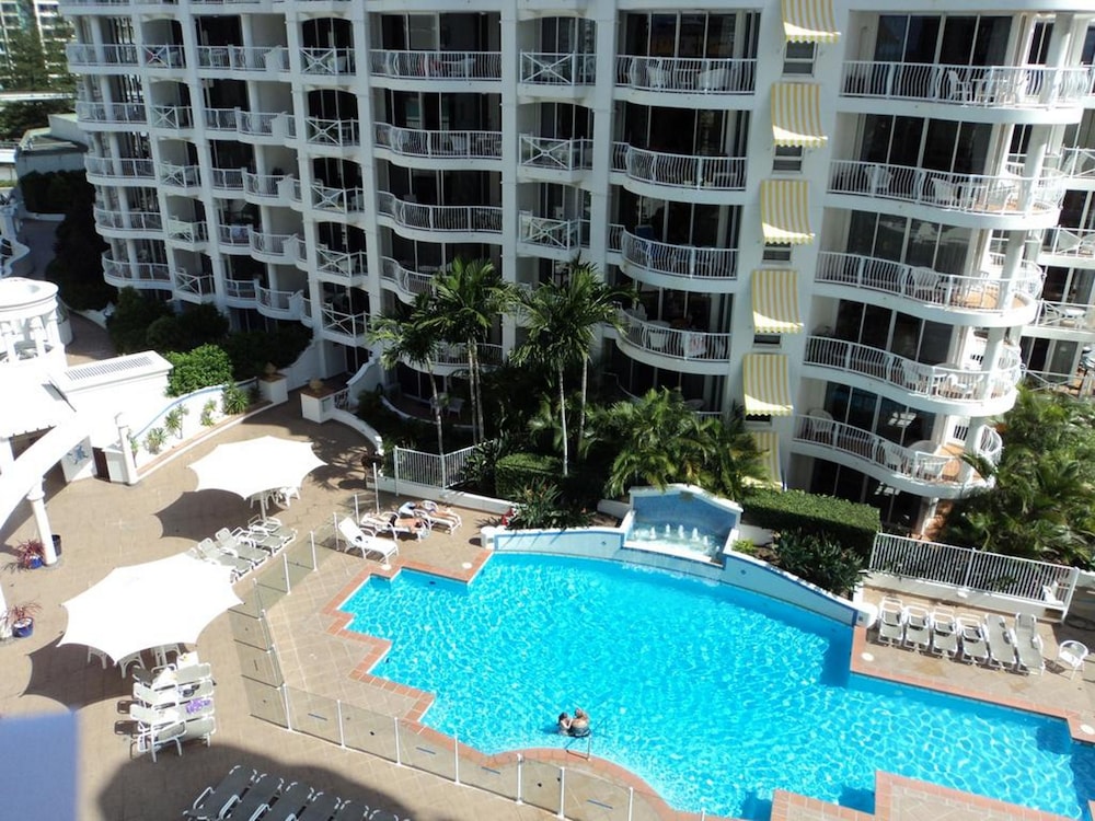 Broadbeach Holiday Apartments 6/50