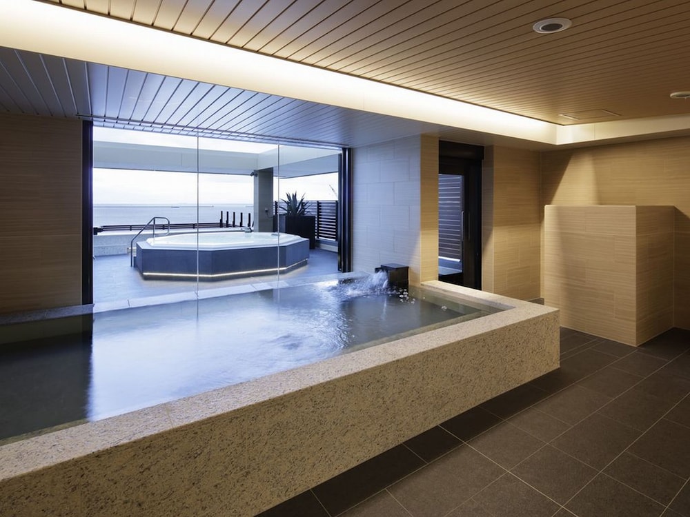 Kobe Minato Onsen Ren 24/50