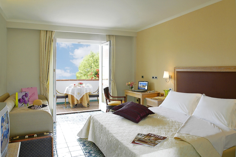 OLEANDRI RESORT 38/81
