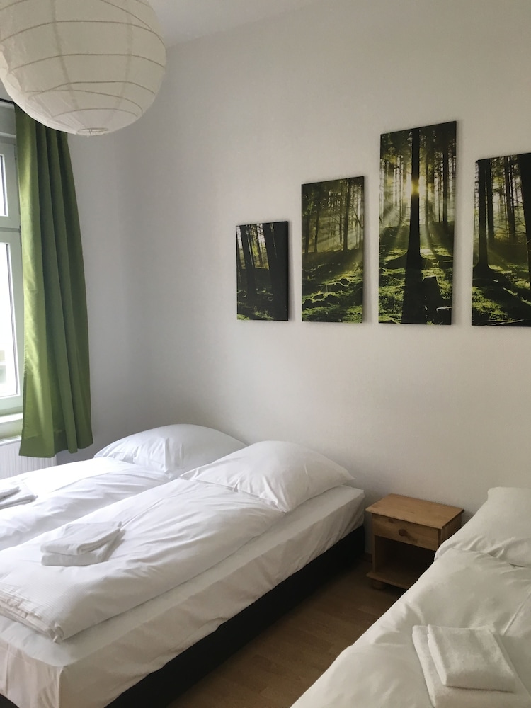 3 BEDROOMS, DESIGN, APARTMENT, TWIN BEDS, 2 KING BEDS, COURTYARD VIEW