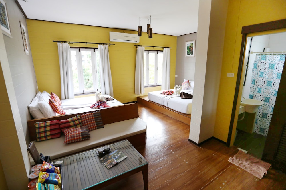 Thanicha Resort Amphawa 48/72