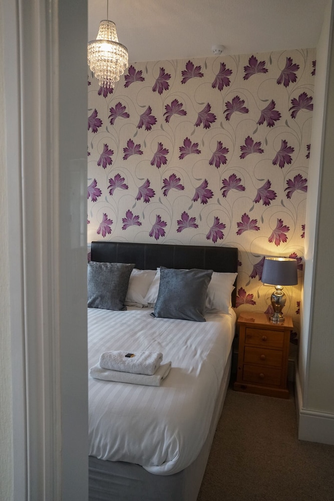 The Sandpiper Guest House 11/50
