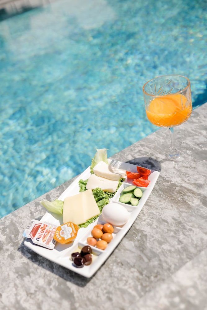 Swan Boutique Hotel 24/35