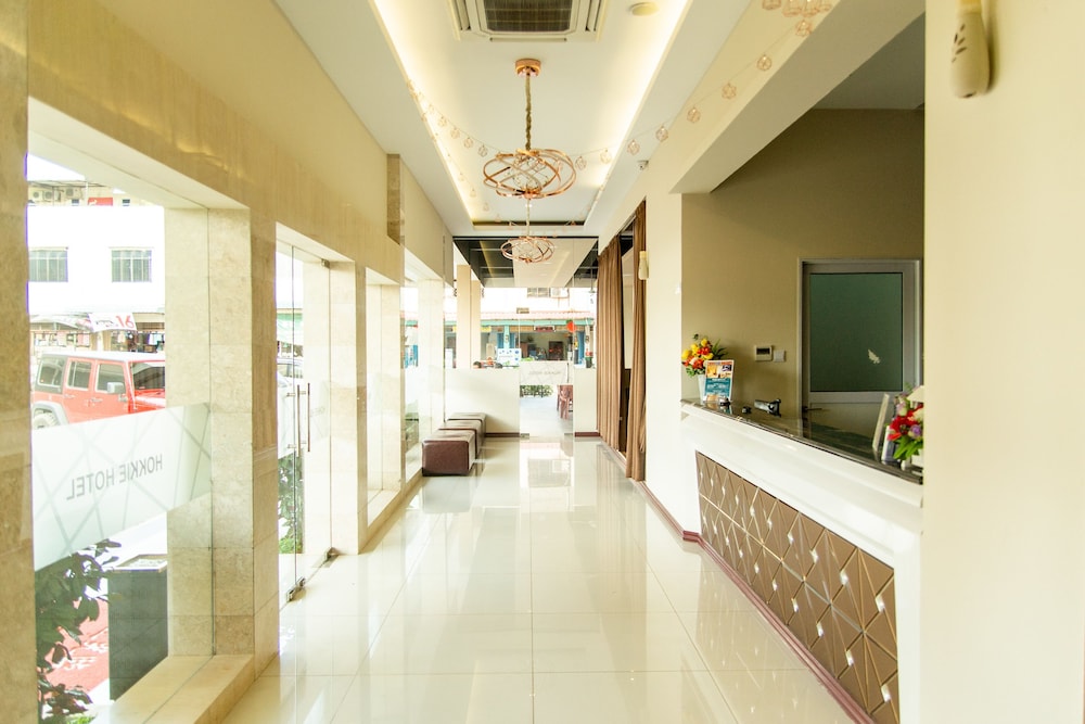 Hokkie Hotel 8/30