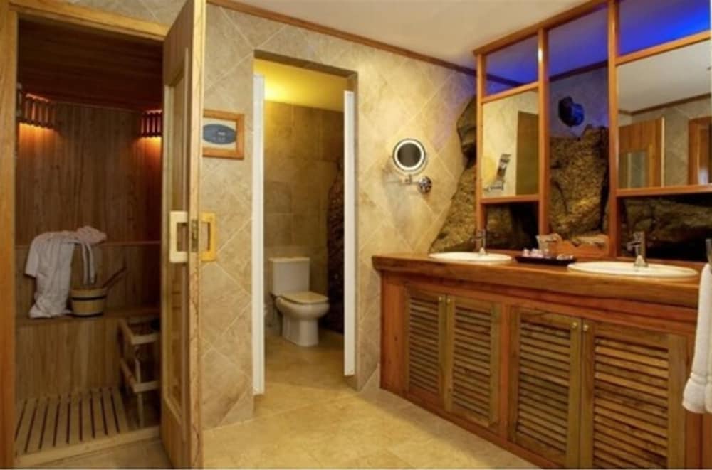 Charming Luxury Lodge and Private Spa 45/74
