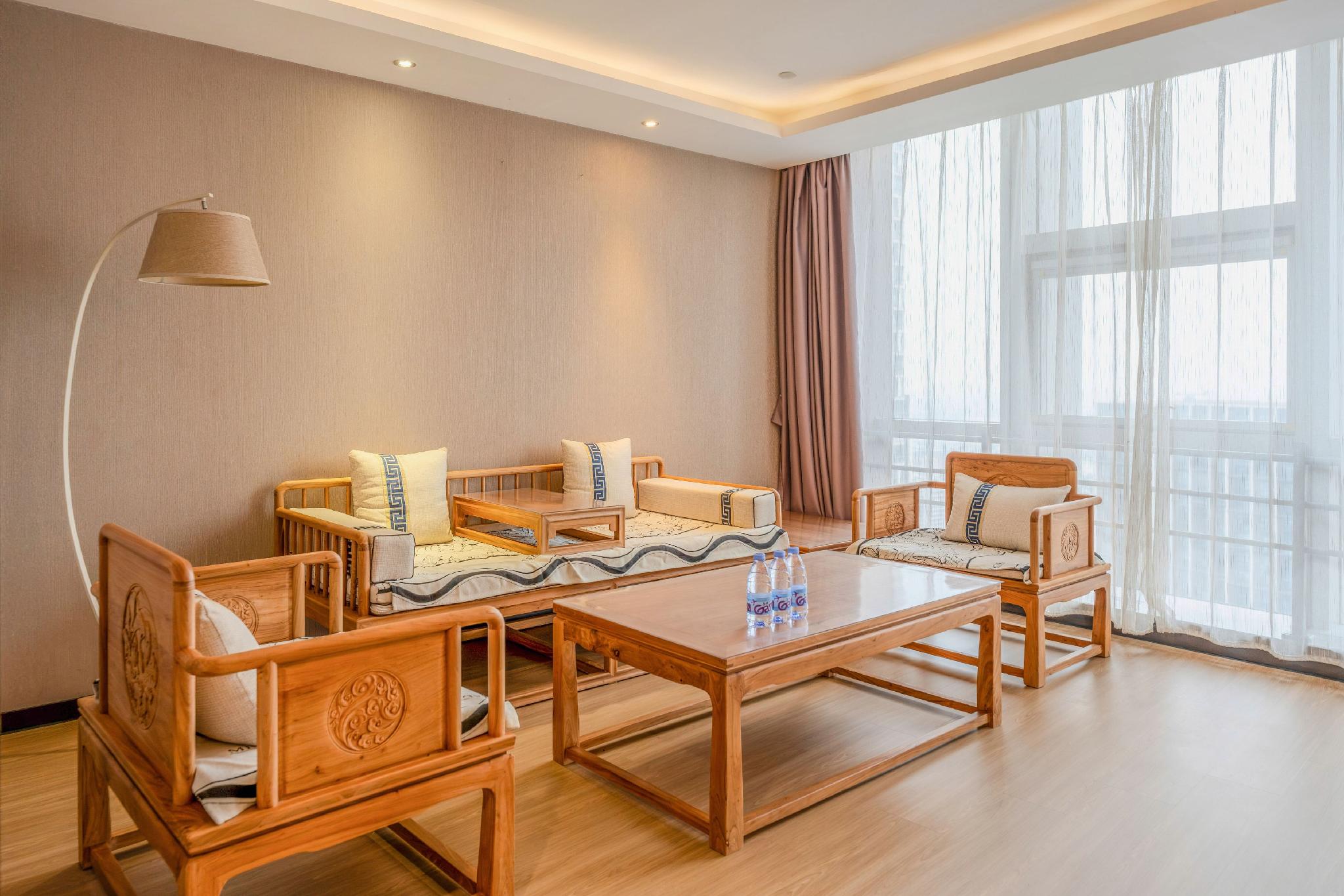 Lavande Hotel (Tianjin Xiangluowan Binhai Railway Station) 21/38