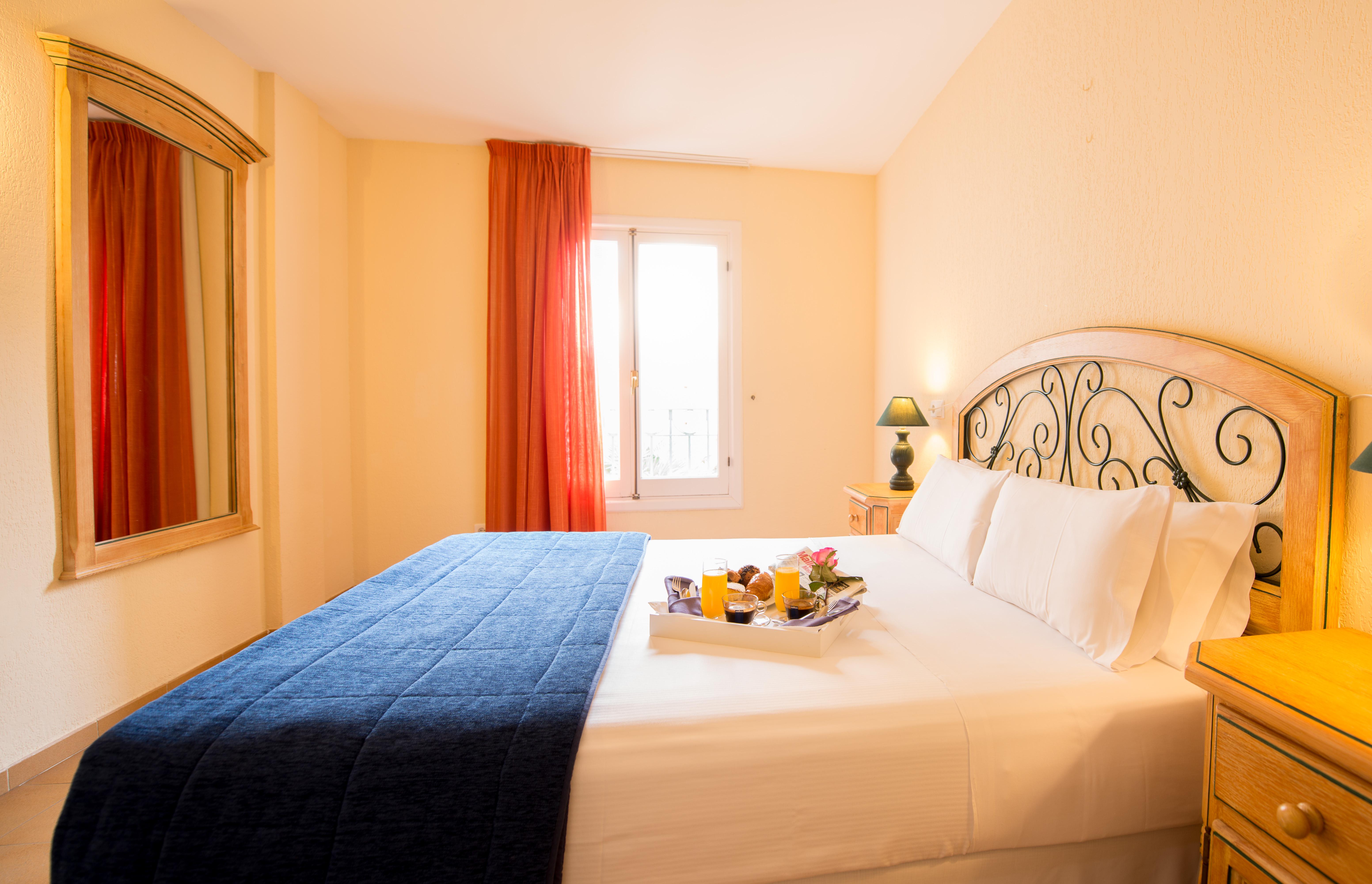2 Bedrooms, Apartment, Sea View, Balcony or Terrace