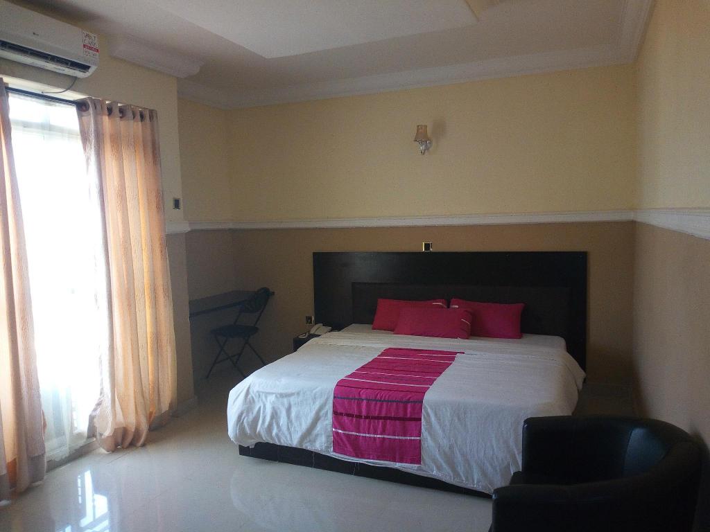 Modroy Hotel And Suites 8/14