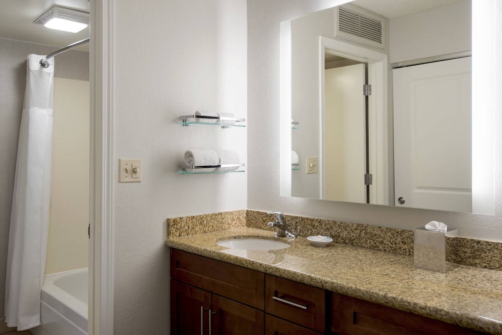 Residence Inn Syracuse Carrier Circle 4/24