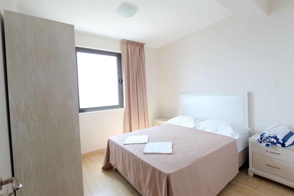 Apartments Aqua 23/66