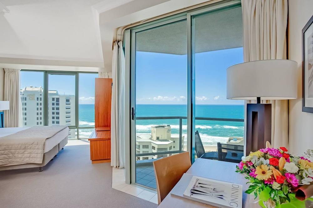 Mantra Legends Surfers Paradise 57/76
