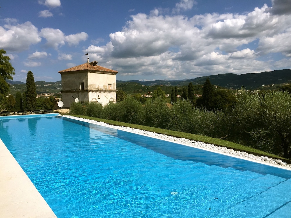 HOTEL VILLA GIONA 73/77
