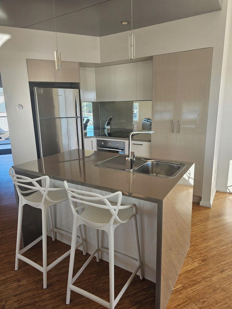 Robe Marina Accommodation 34/50