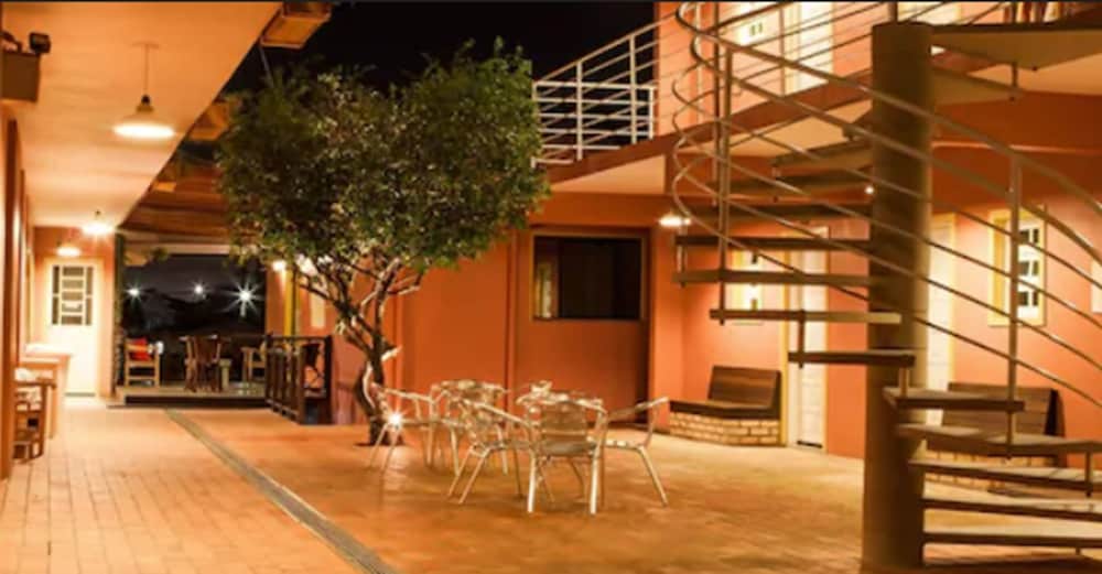 Hotel Acoriano 59/68