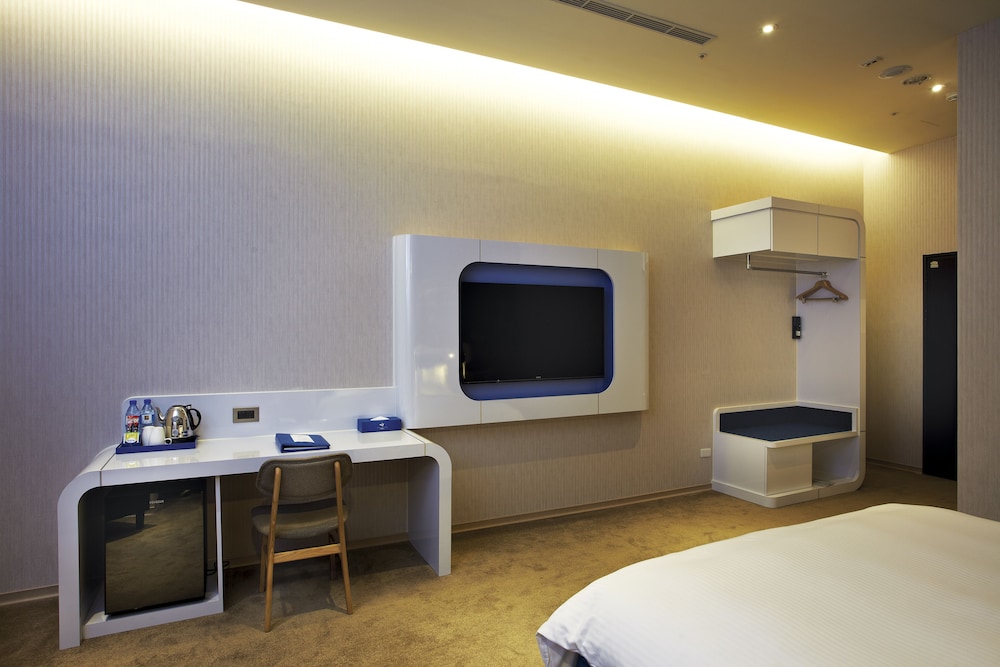 Airline Inn Green Park Way 43/60