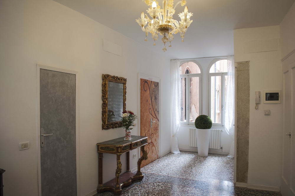 Porta Orientalis Venice 5/24