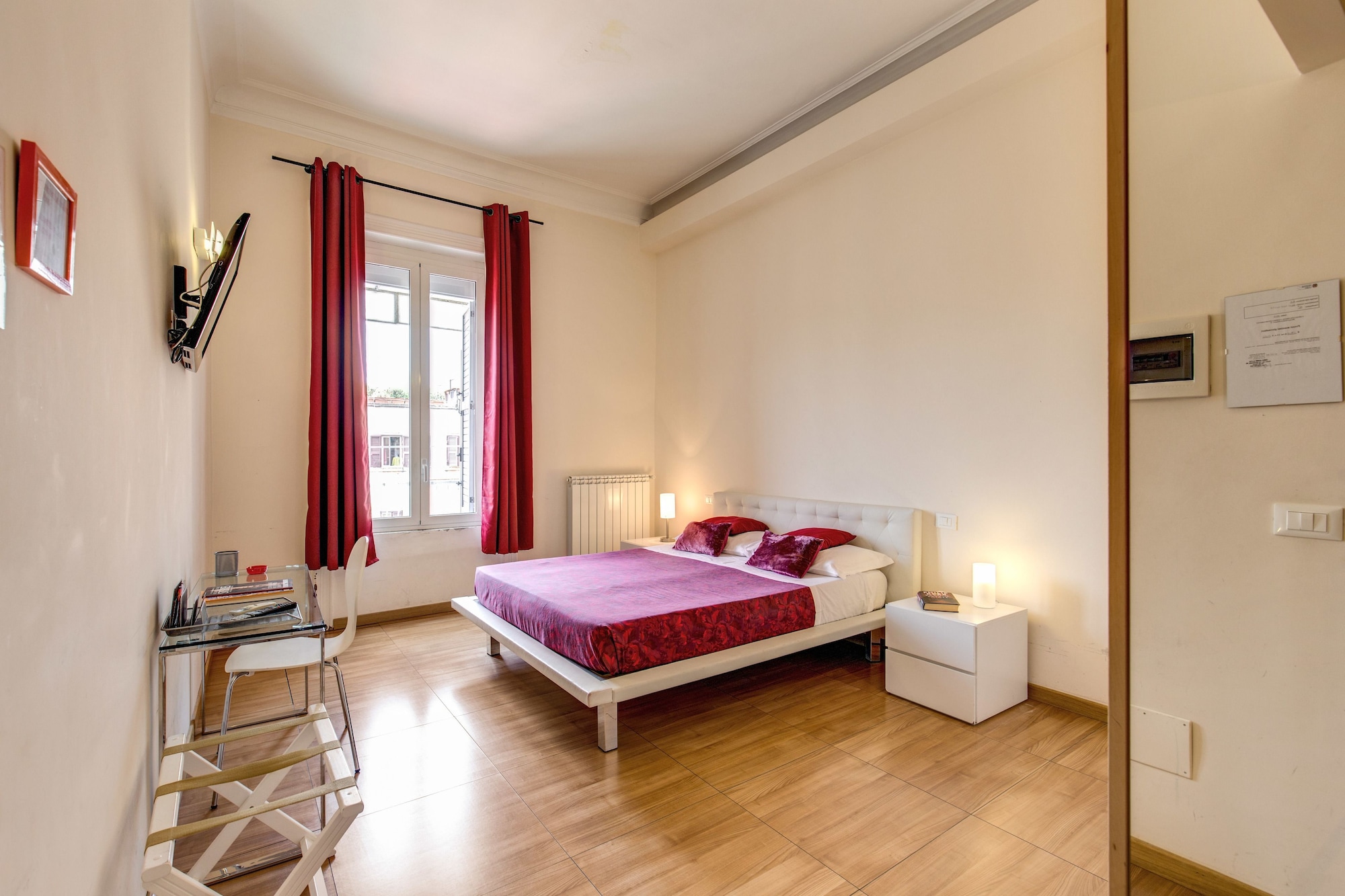 ROOM, DOUBLE BED, BALCONY