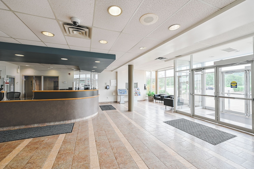 Residence & Conference Centre - Niagara-on-the-Lake 8/46