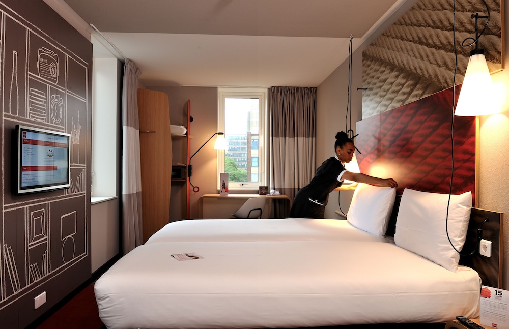 Ibis Rotterdam City Centre 24/64
