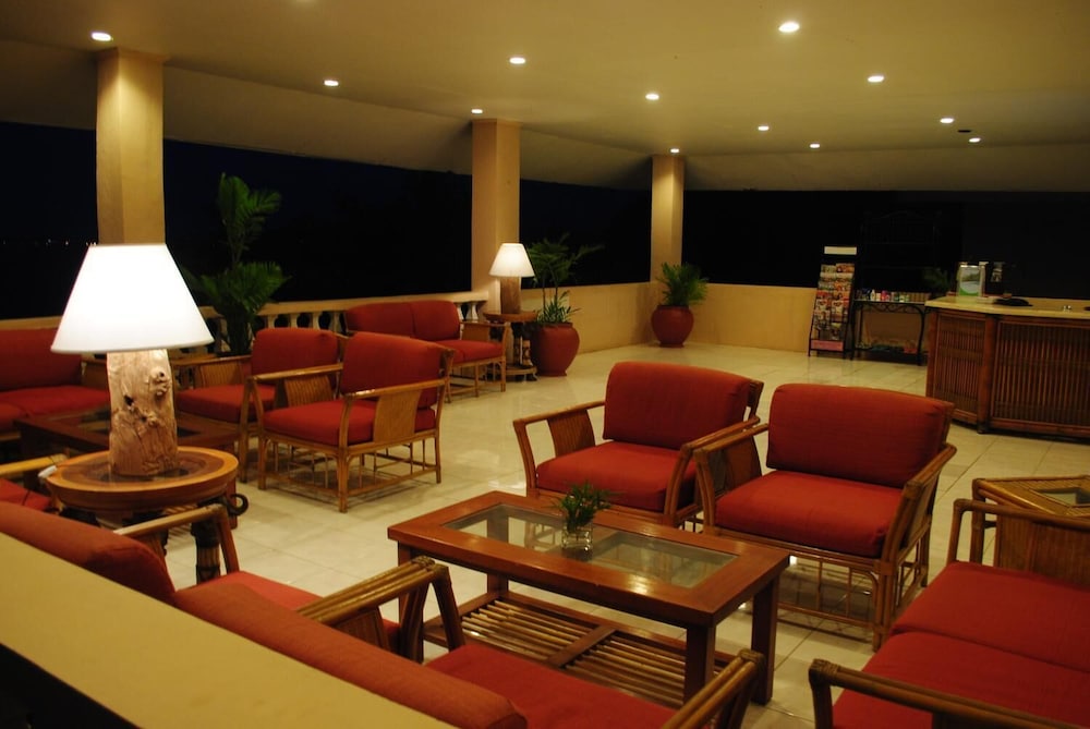 Almont Beach Resort 27/35