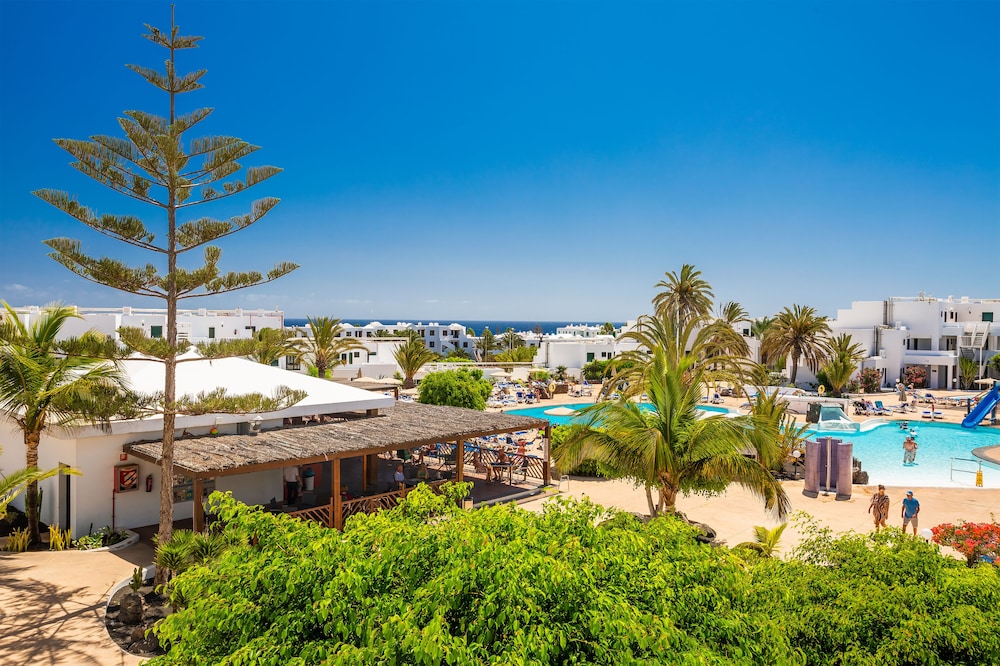 Bluebay Lanzarote 30/32