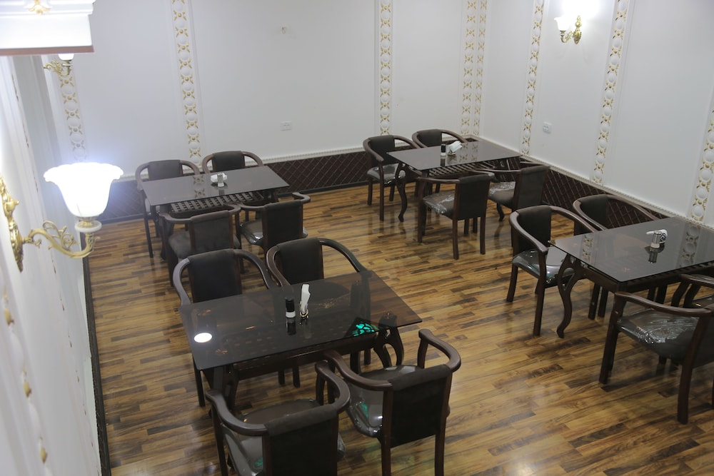 Bukhara Baraka Hotel 37/46