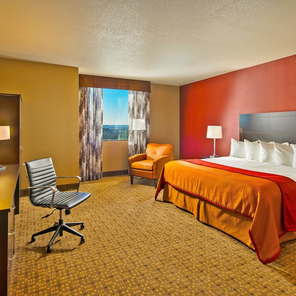 Choctaw Casino & Resort Pocola, Trademark Collection by Wyndham 4/20