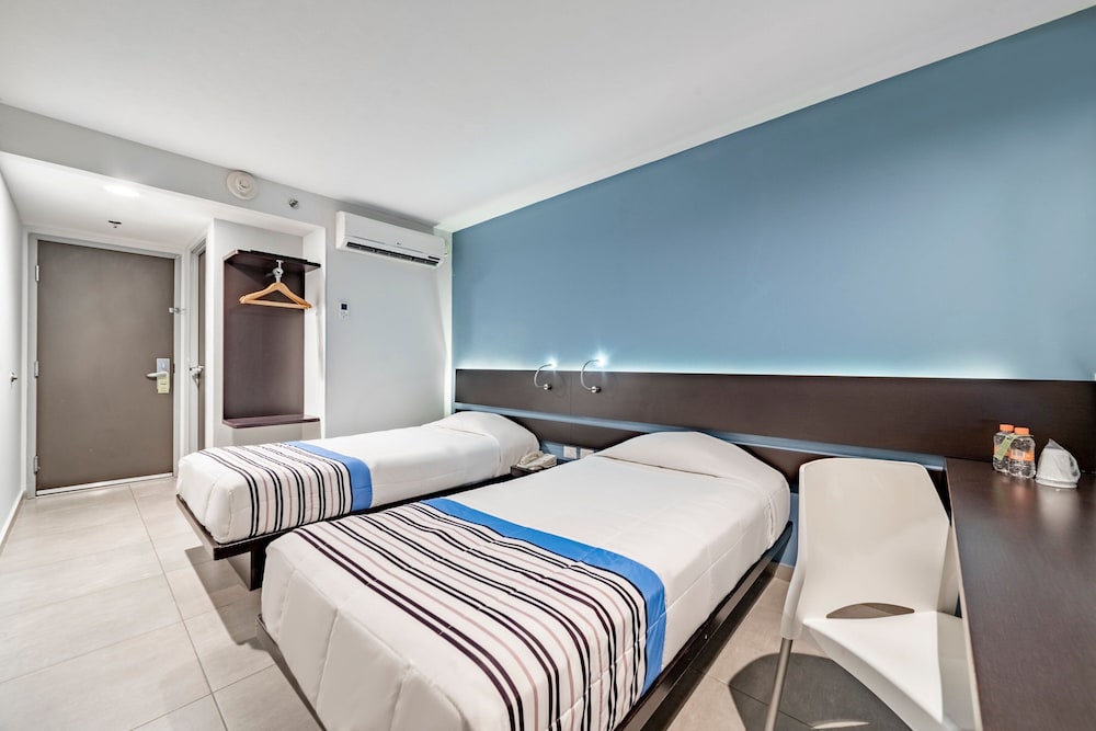 City Express Junior by Marriott Ciudad del Carmen 21/50