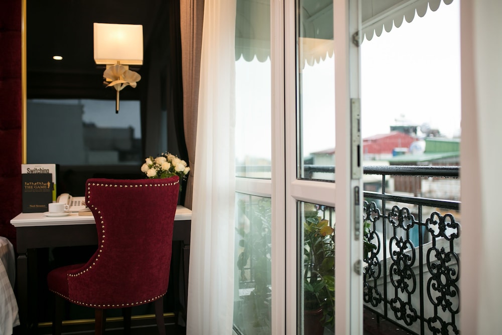 Flora Centre Hotel & Spa 26/70