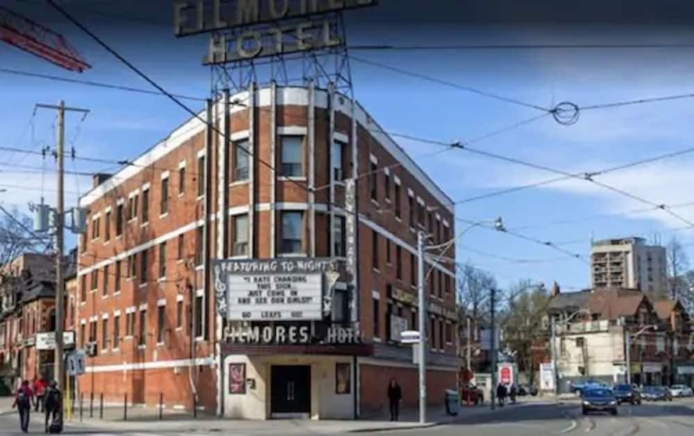 Filmores Hotel 8/60