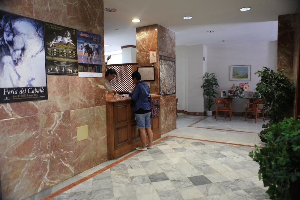 Hotel El Coloso 5/36