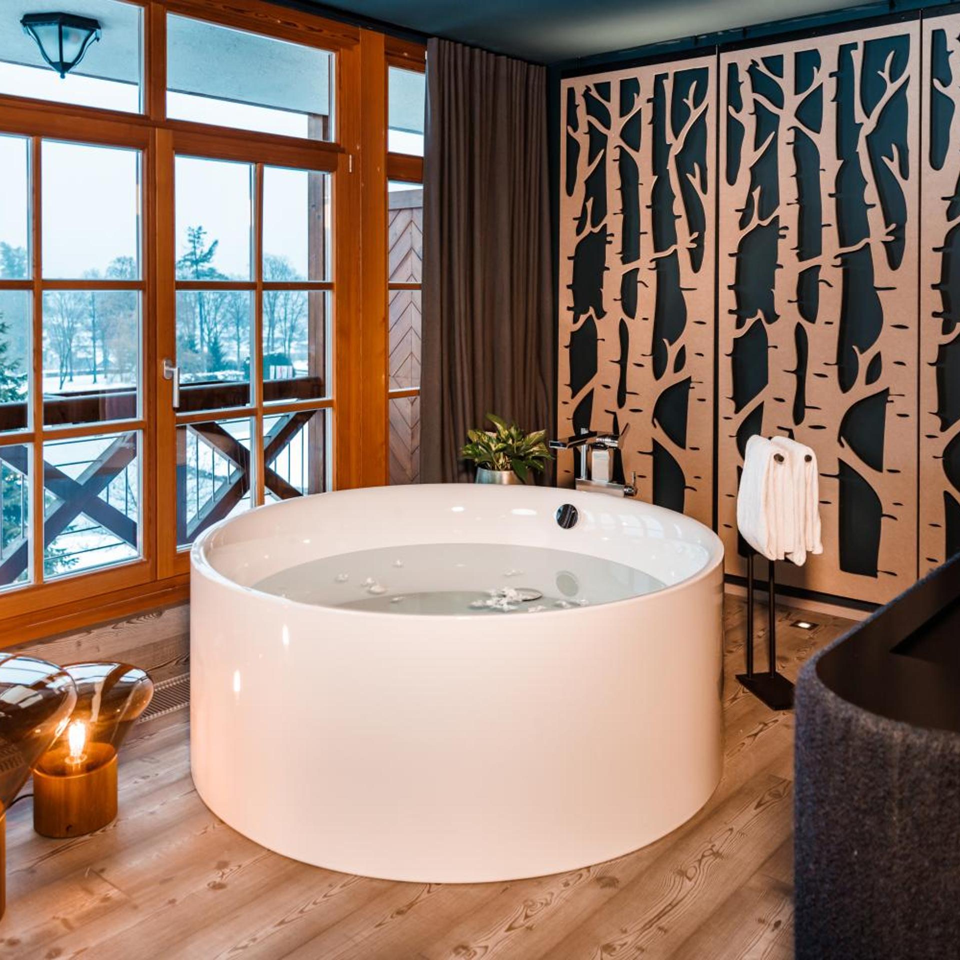 Suite, King Bed, Sauna, Balcony