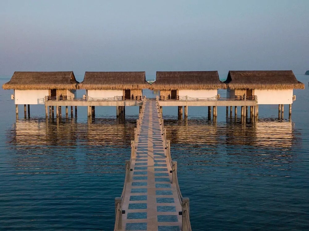 Matabungkay Beach Resort Hotel 59/65