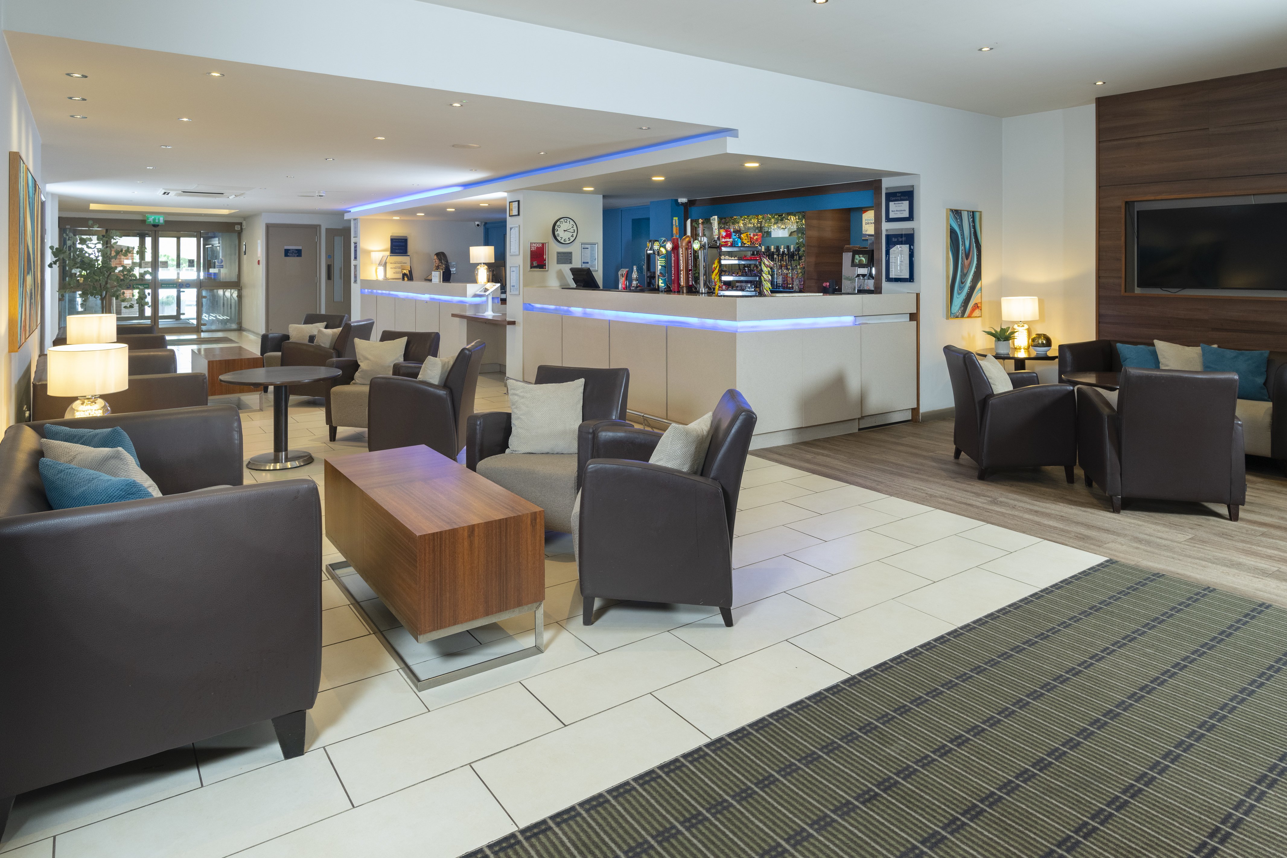 Holiday Inn Express Taunton 28/55
