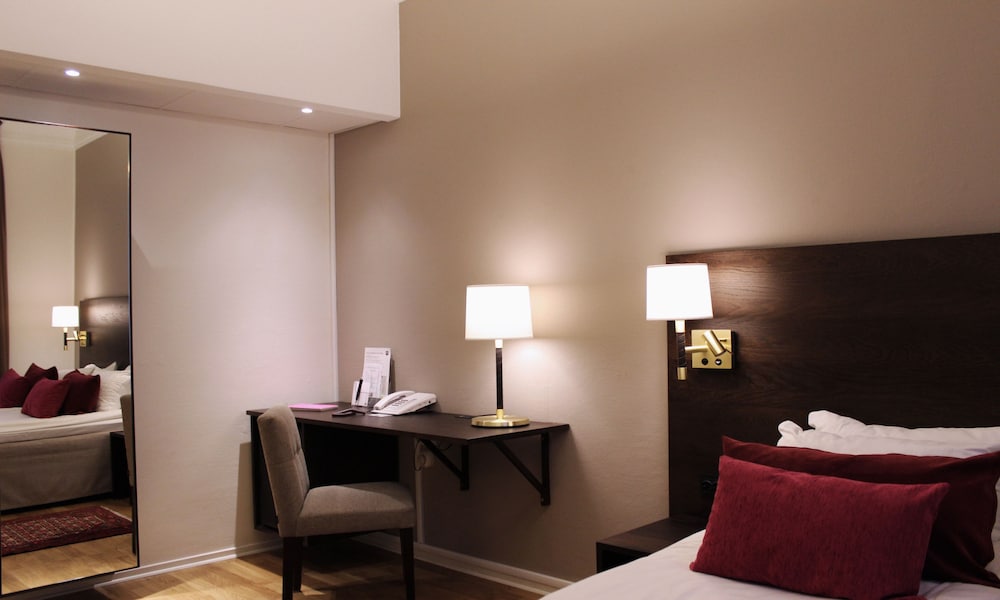 Home Hotel Drott 37/41