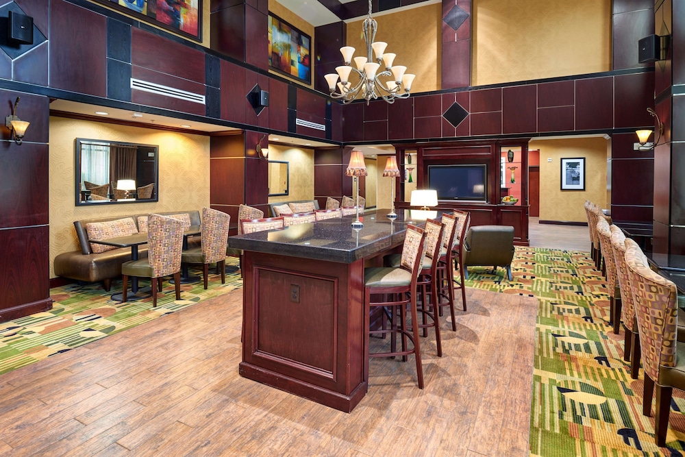 Hampton Inn & Suites Austin South/Buda 30/39
