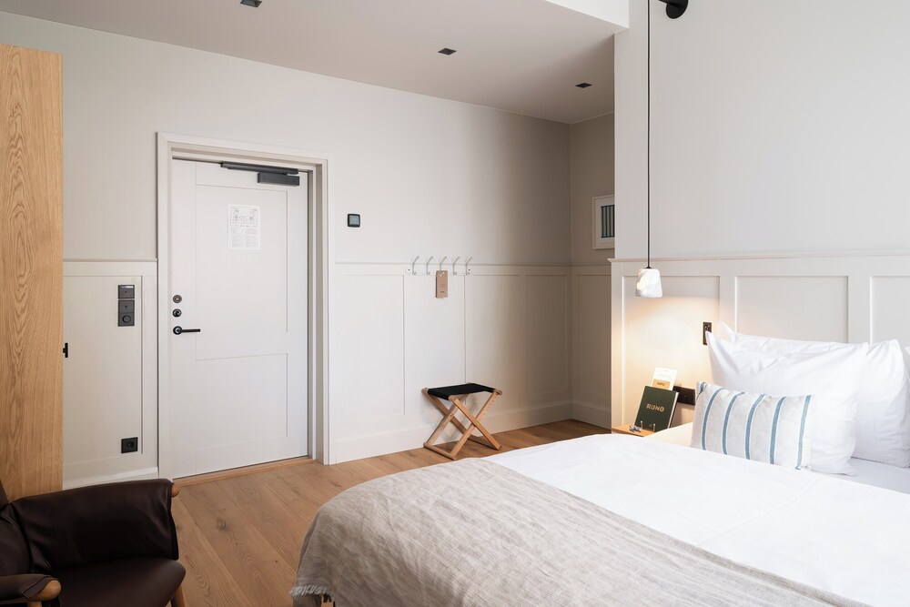 Room, King Bed