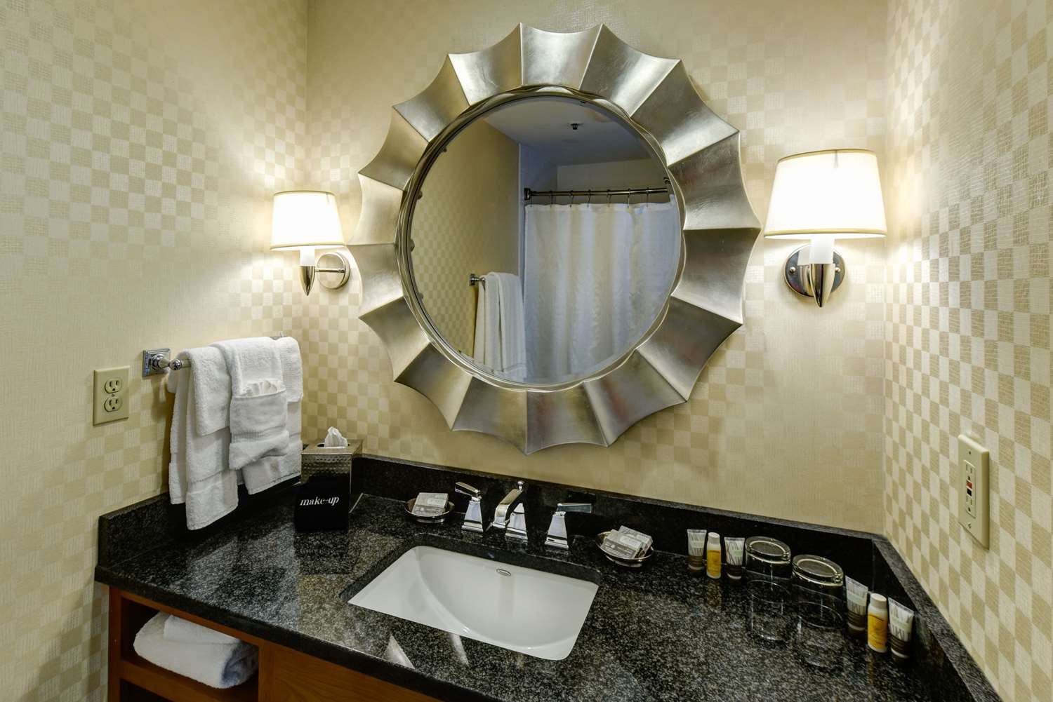 Port Inn And Suites Portsmouth, Ascend Hotel Collection 44/45