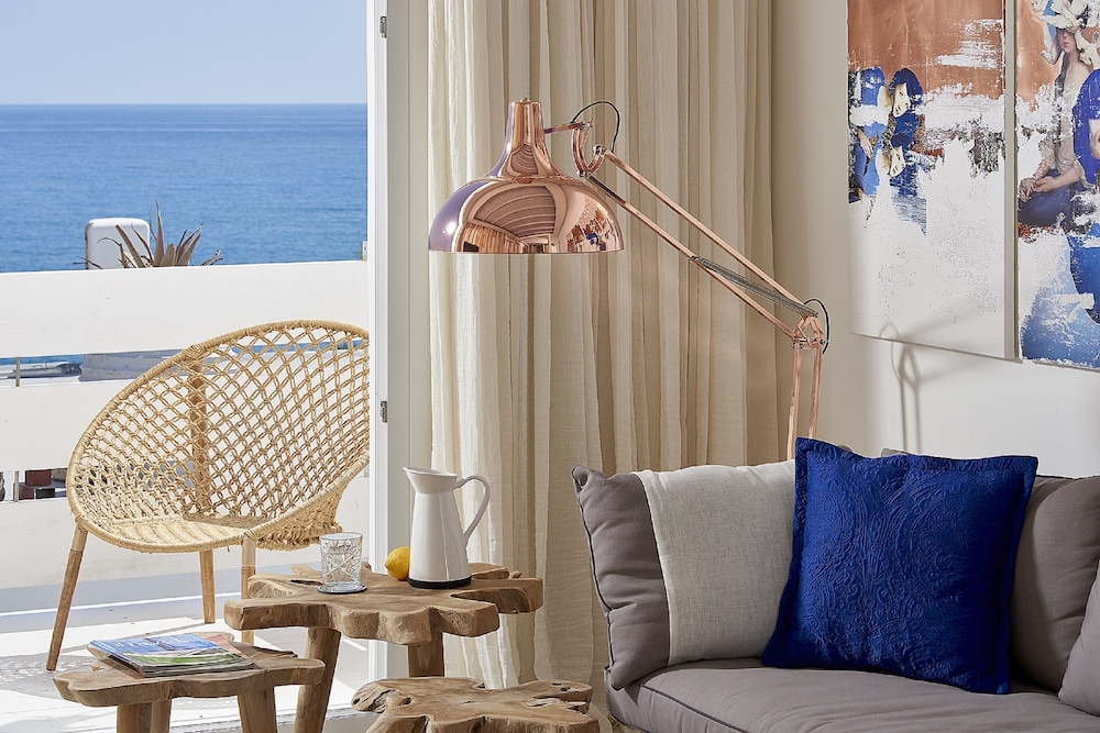 Artemis Seaside Resort 61/82