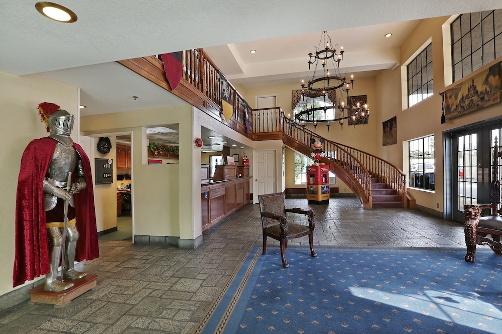 Castle Inn And Suites 6/38