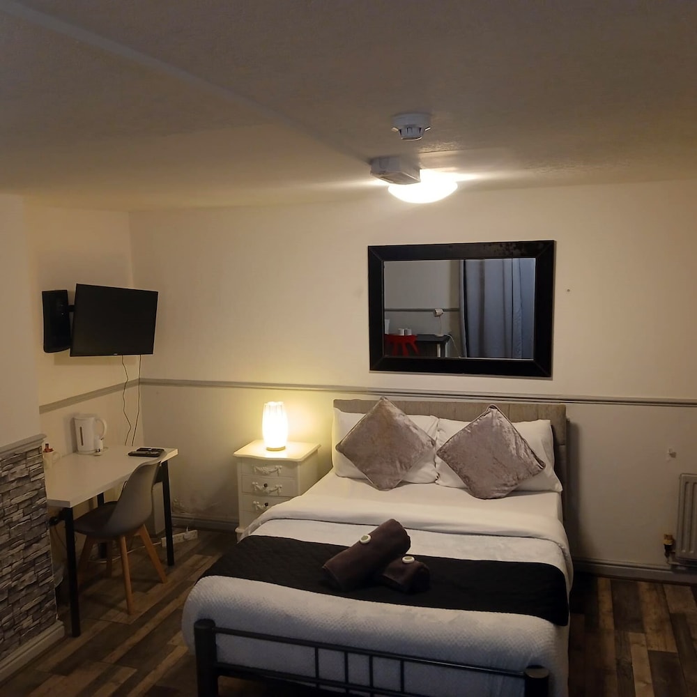 Queen's Guesthouse 15/50