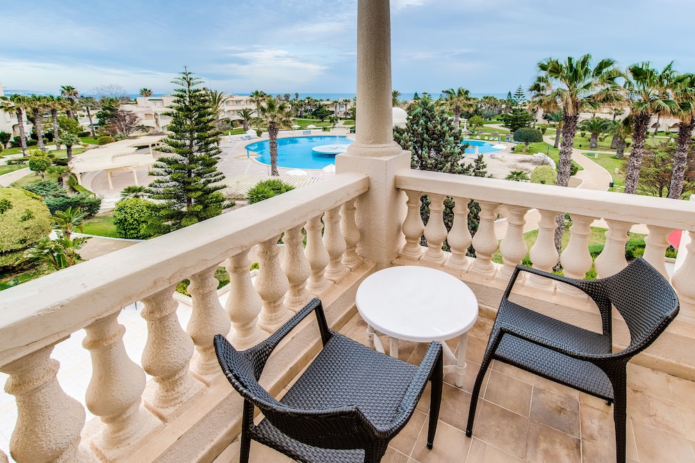 LE ROYAL HAMMAMET 34/50