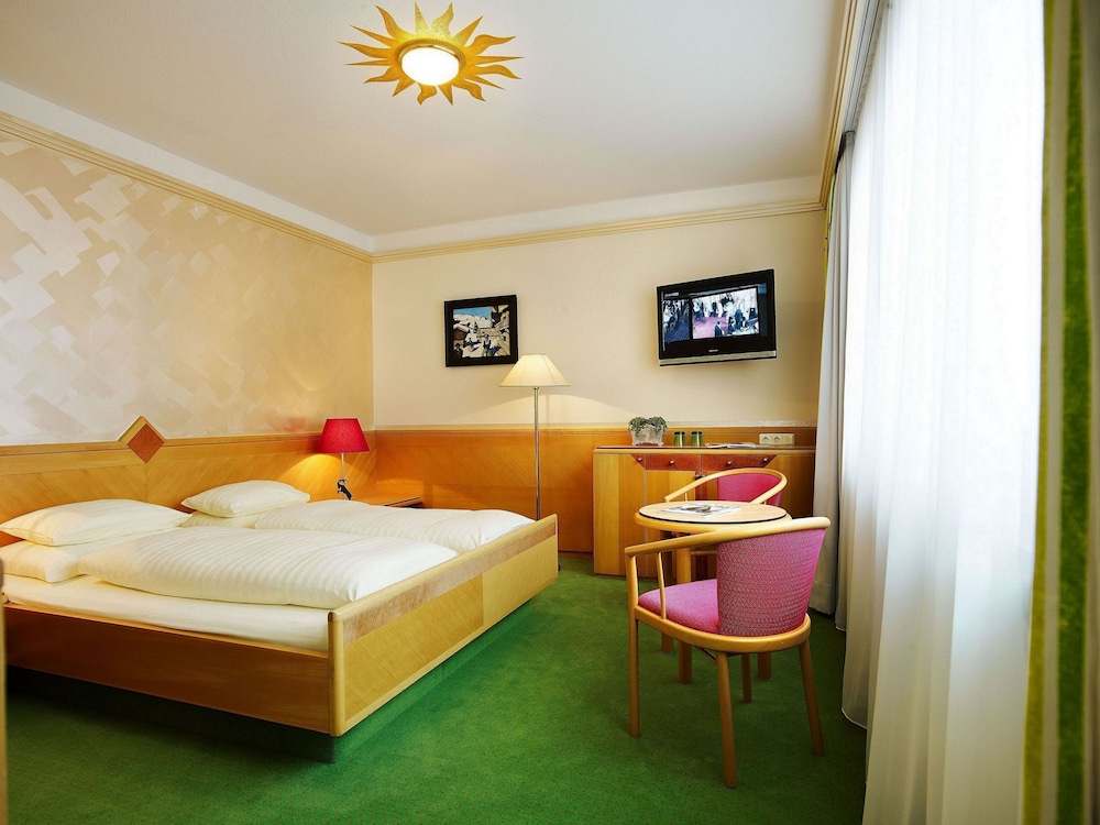 Hotel Schrofenstein 9/41