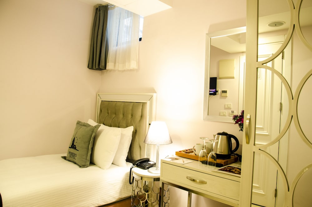 Primero Hotel 34/65